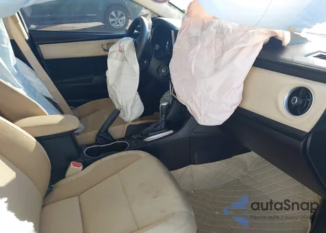 2019 Toyota Corolla Le z USA, uszkodzony, nr VIN 5YFBURHE3KP868097